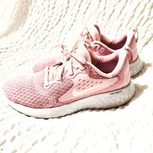 Girls Pink Nike Legend sneakers Sz 2 GUC